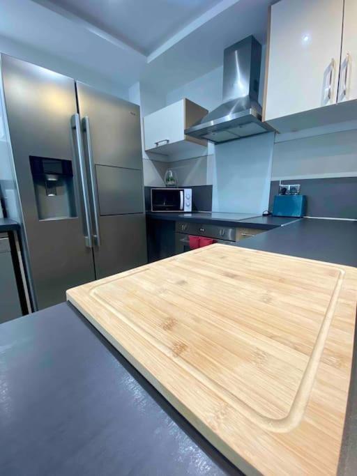 Appartement Proche Centre Ville Avec Parking Gratuit アヌシー エクステリア 写真